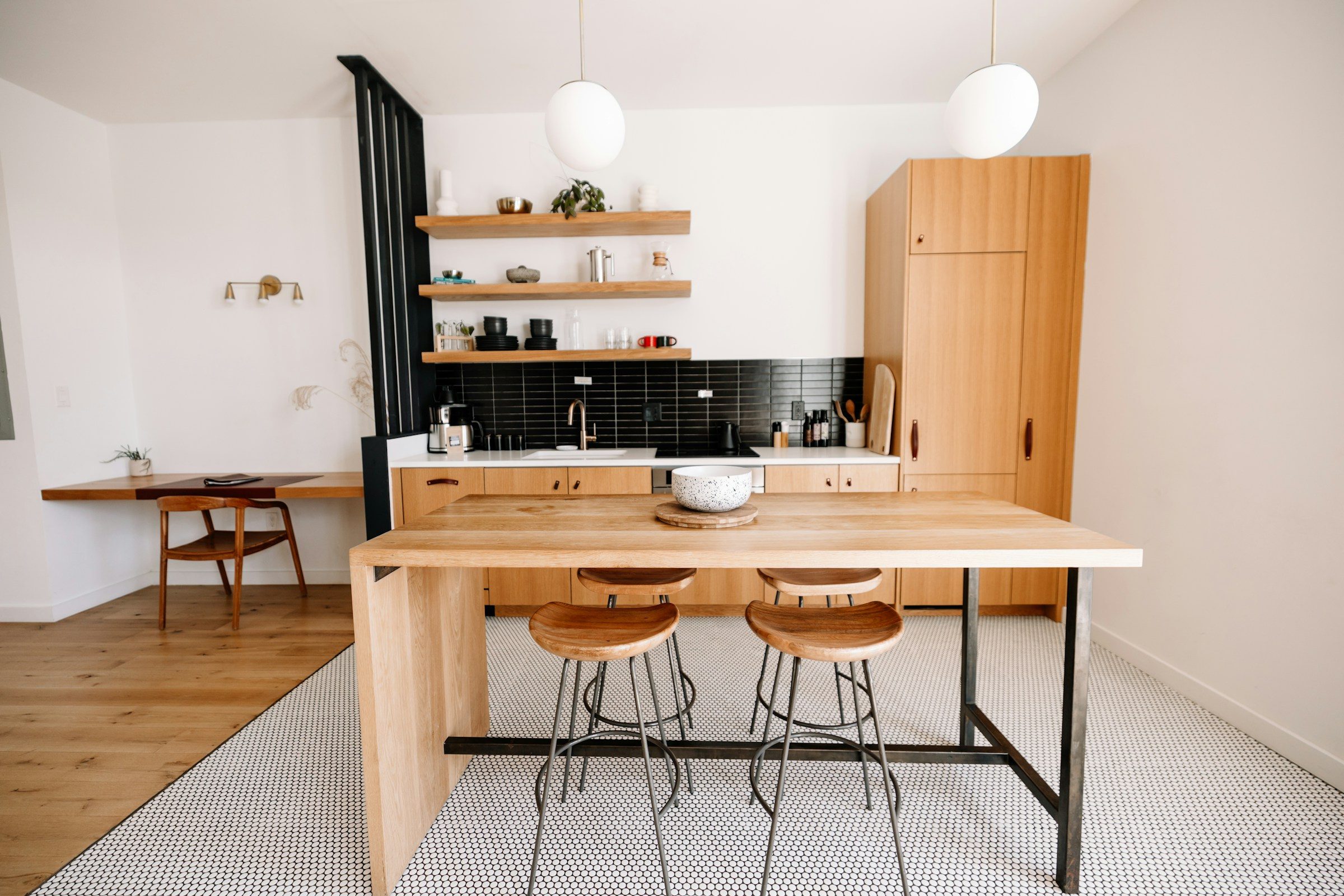 Oak kitchen with an island, example image